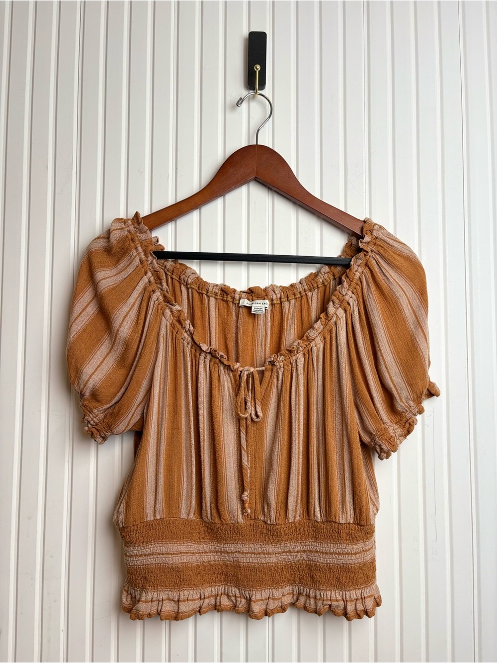 American Eagle Womens Bohemian Cropped Top M Tie Front Peasant Cottagecore